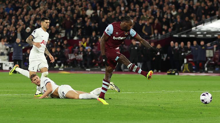 Michail Antonio